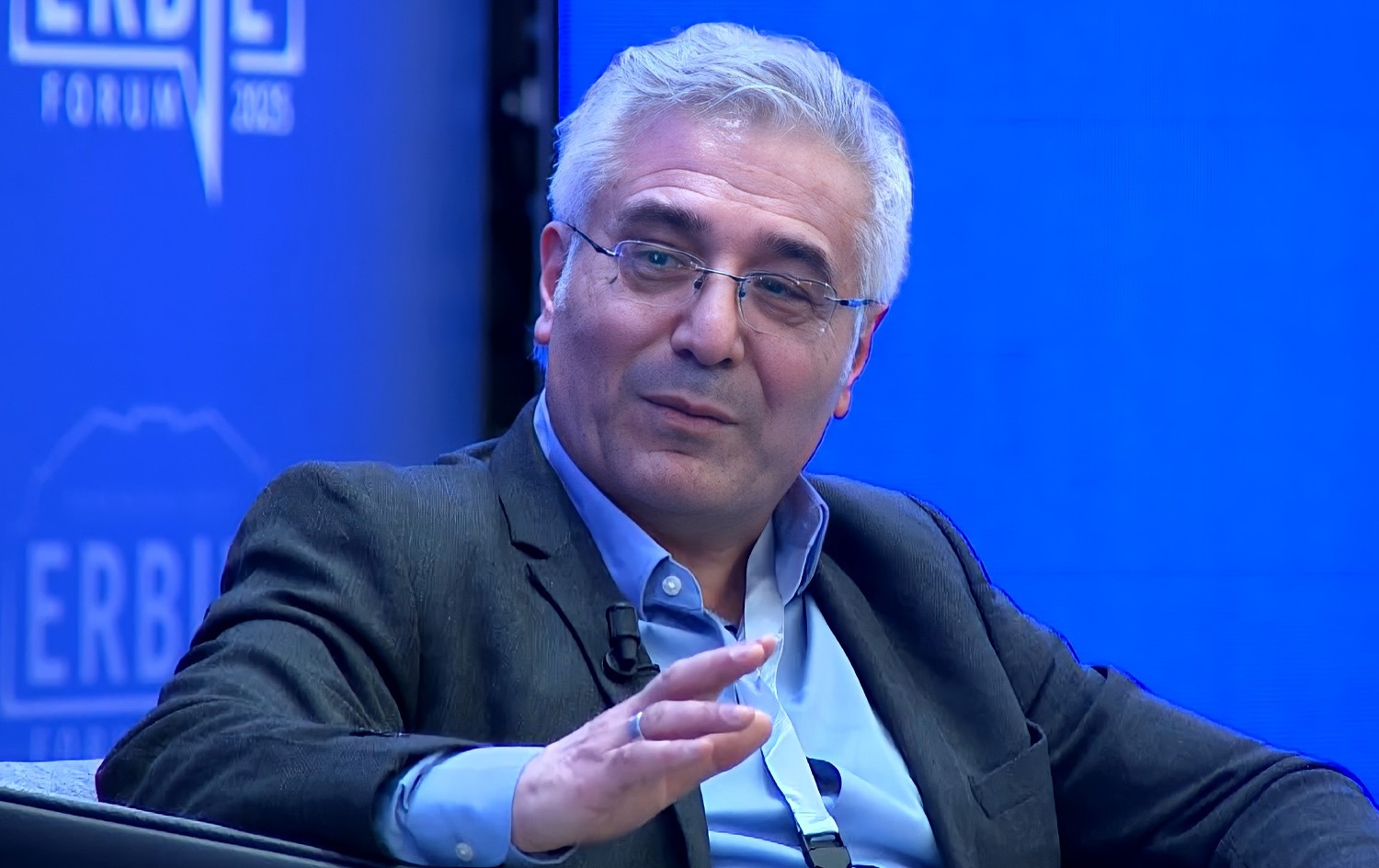 وفد تيار الحرية الكوردستاني برئاسة سيامند حاجو يتوجه إلى هولير في إطار زيارة رسمية إلى كوردستان سوريا 4 IMG 20250226 WA0021 1